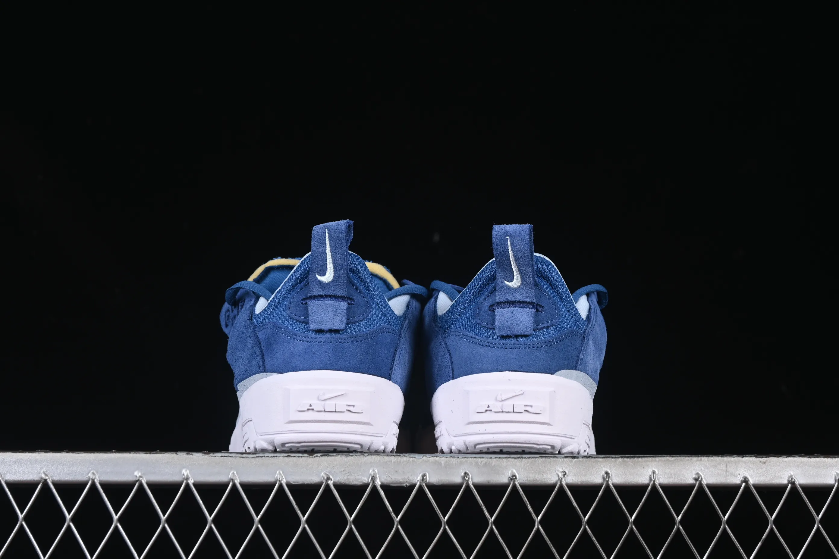 All categories Nk SB Dunk series Nk SB Dunk Low low-top sneakers Nk SB Day One Nike low-top casual sneakers FN4210-400